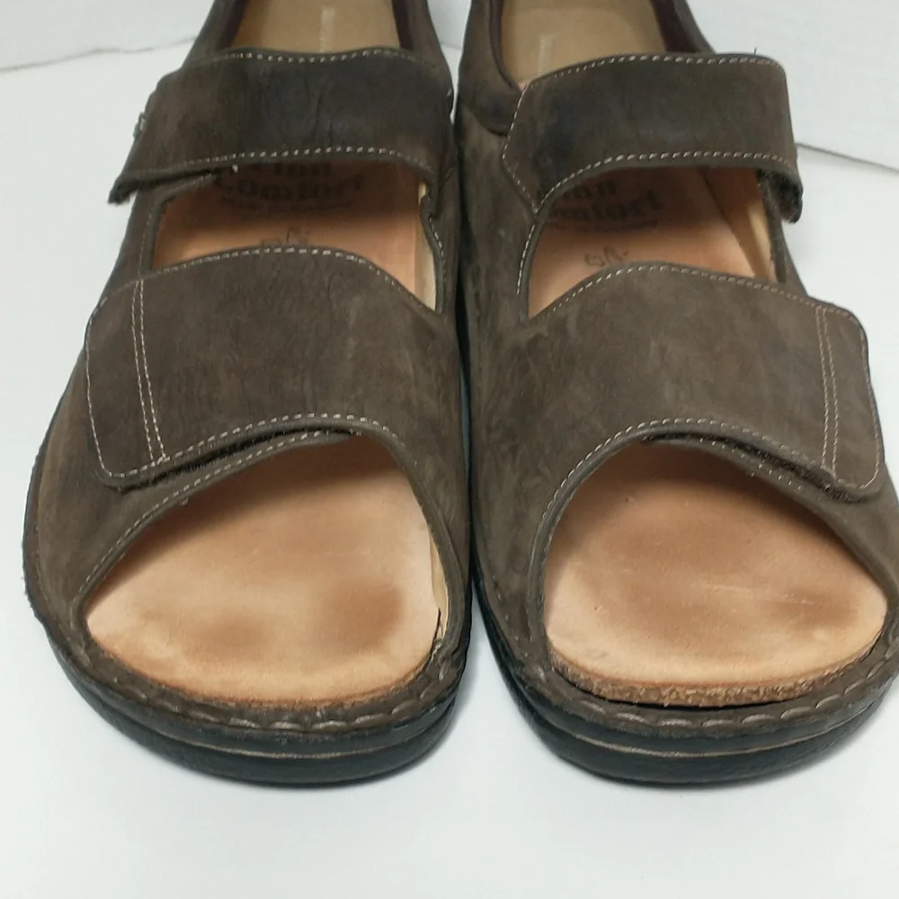 LIKE NEW Finn Comfort Men’s Prevention Line Nubuck Sandal, Euro‎ 41, US 8, Brown
